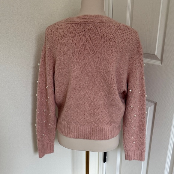🩷NWT Lush Pastel Pink Pearl-Embellished Cardigan Sweater SM🩷 - Picture 4 of 9